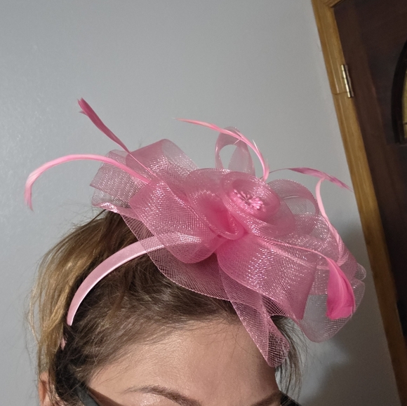 Elegant Pink Fascinator Headband - Picture 1 of 4